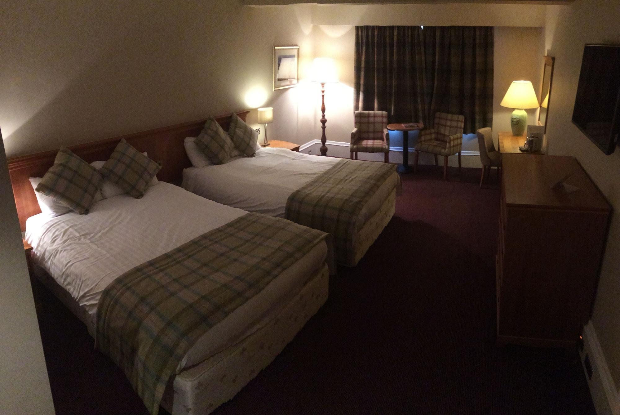 Carnoustie Golf Hotel 'A Bespoke Hotel' מראה חיצוני תמונה
