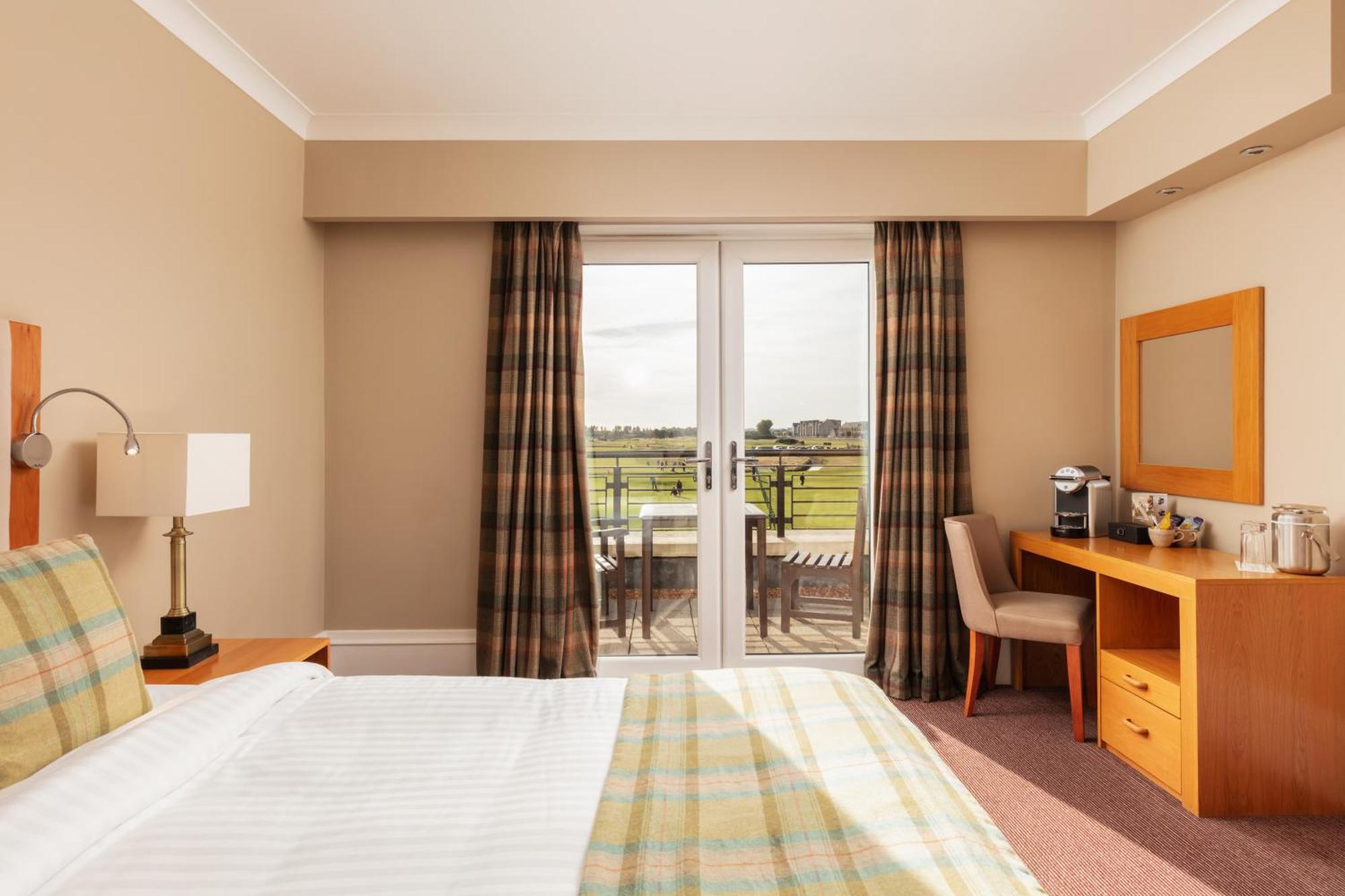 Carnoustie Golf Hotel 'A Bespoke Hotel' מראה חיצוני תמונה