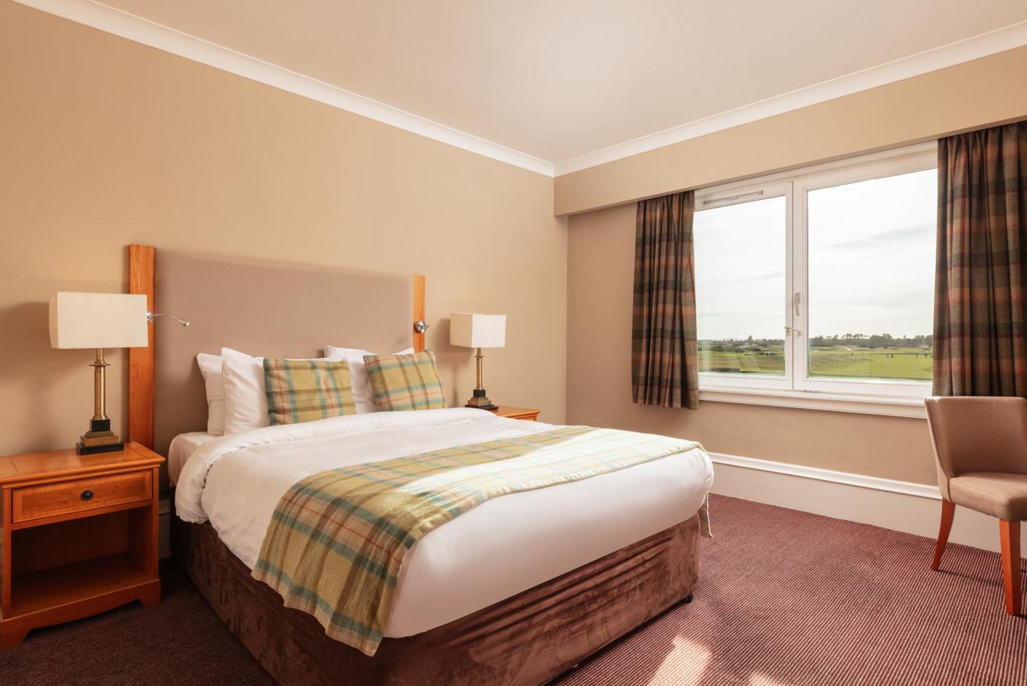 Carnoustie Golf Hotel 'A Bespoke Hotel' מראה חיצוני תמונה